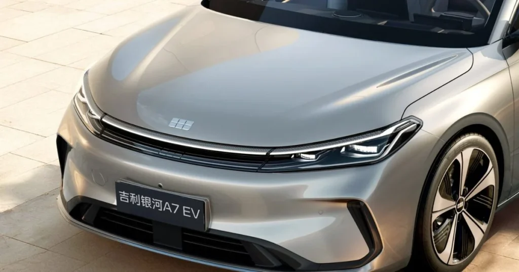 A Volvo-cég készített egy 14 300 dolláros elektromos szedánt, ami elkerüli az USA