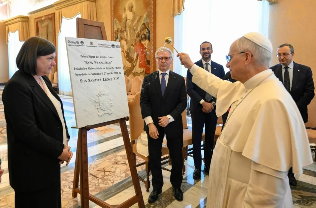A pápa megáldotta az új Gemelli Kórház Szívcentrumának alapkövét A pápa megáldotta az új Gemelli Kórház Szívcentrumának alapkövét