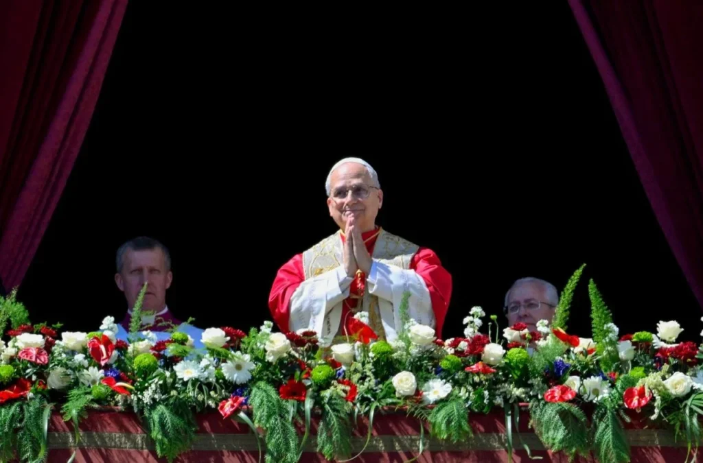 Békeimádság Assisiből: a Fény a Szent Péterhez érkezik Békeimádság Assisiből: a Fény a Szent Péterhez érkezik