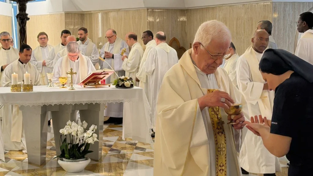 Ferenc pápa halálára emlékező szentmise a Casa Santa Martában