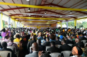 Reménnyel töltik fel Kamerun diákjait a Vatikán hírei nyomán