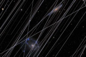 Távcső képei: műholdindítások veszélyeztetik a Hubble