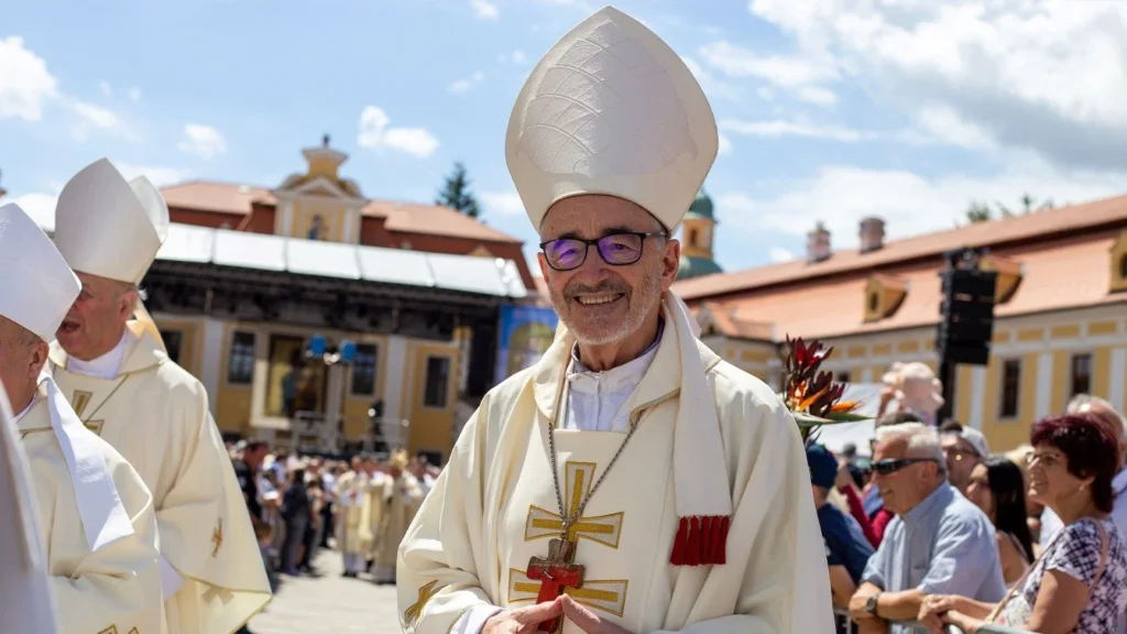 Czerny bíboros dicséri a cseh papokat, akik Krisztusért haltak meg