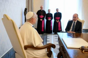 Ferenc pápa fogadta az ír miniszterelnököt a Vatikánban