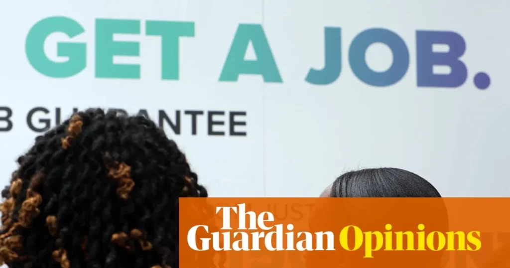 Munka nélkül ragad a brit fiatalok tömege: a Labour ront rá?