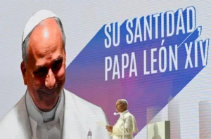 Pápa Madridban: hálózatokat sző, hogy védje a társadalom lelkét