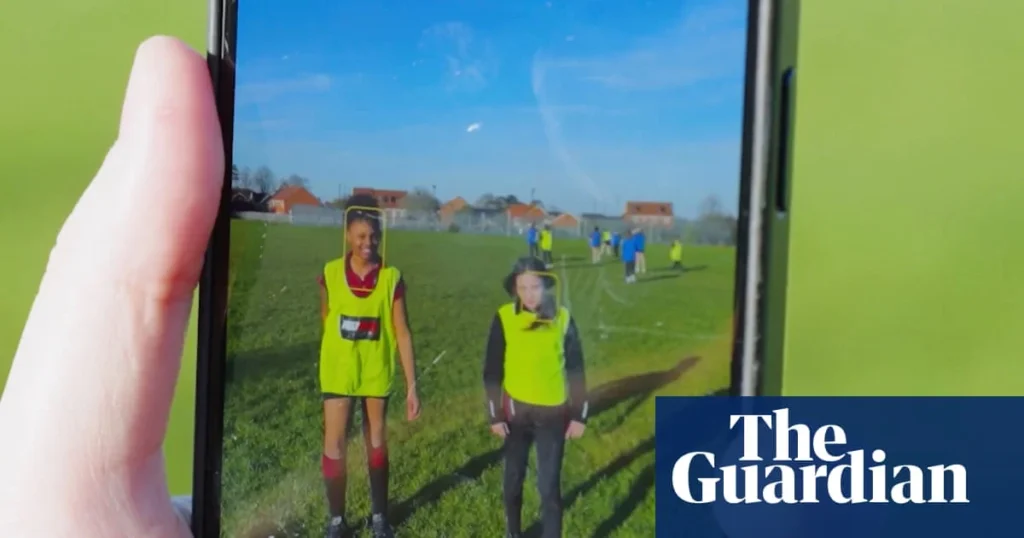 UK szülők: Ne tegyetek közzé gyermekfotókat – AI‑es szexuális visszaélés UK szülők: Ne tegyetek közzé gyermekfotókat – AI‑es szexuális visszaélés