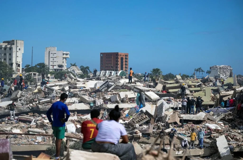 Venezuela rescue efforts continue as 50,000 reported missing – Vatican News