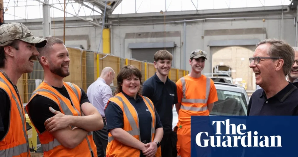 Mit tanulhatunk Dublinból? Milburn a fiatalok állásválságát kutatja Mit tanulhatunk Dublinból? Milburn a fiatalok állásválságát kutatja