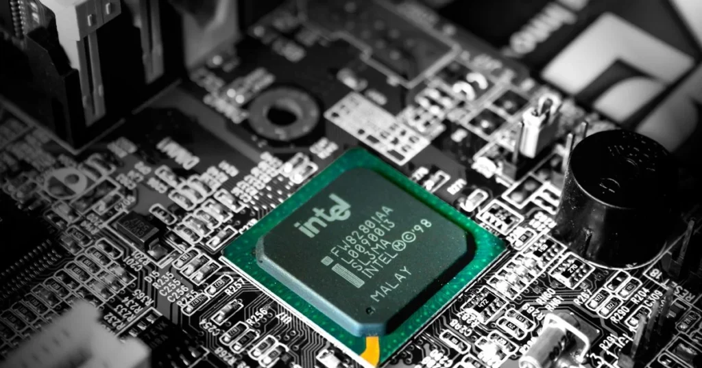 Razor Lake: óriási gyorsítótár-frissítést kaphatnak az Intel CPU