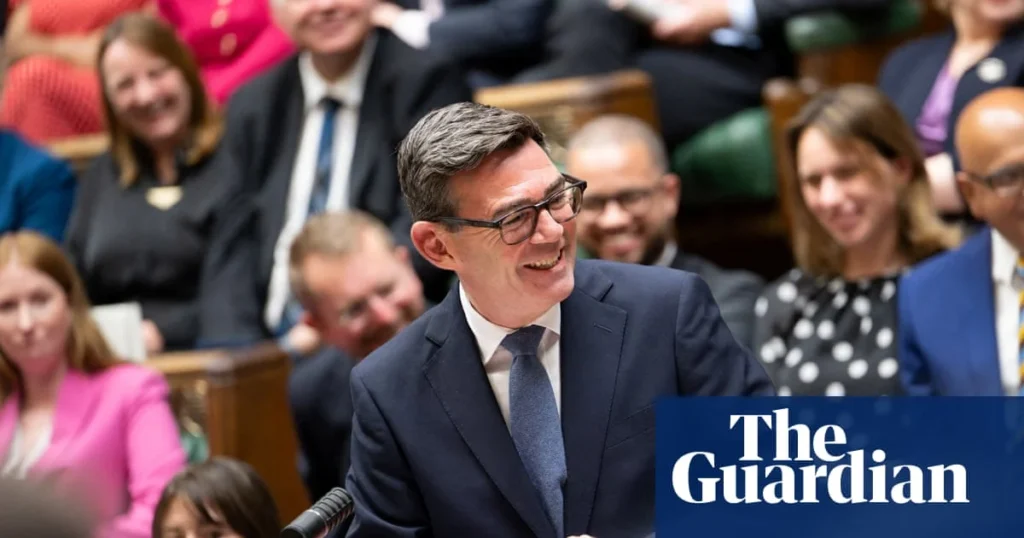 Andy Burnham első PMQ-szereplése: türelempróba a brit parlamentben Andy Burnham első PMQ-szereplése: türelempróba a brit parlamentben
