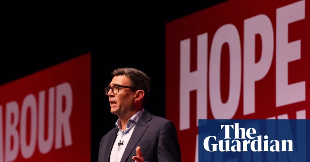 Andy Burnham politikai üzenetei: rokonszenv és komoly kérdőjelek