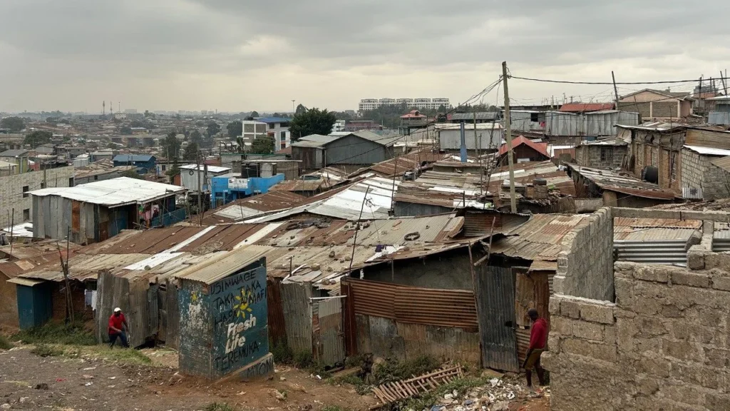 Kibera rejtett arca: remény és közösség Nairobi nyomornegyedében